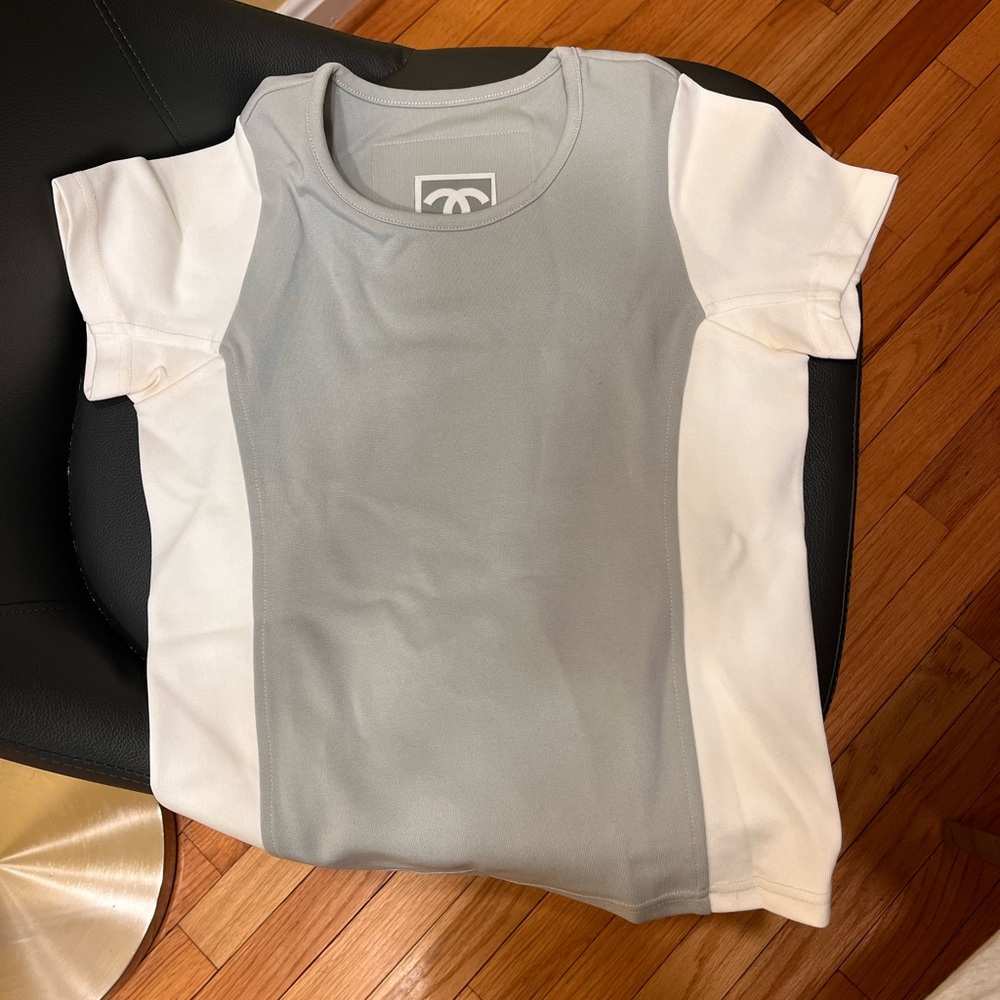 CHANEL elegant shirt
